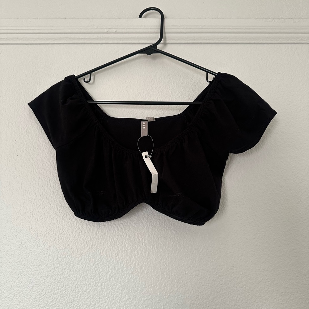 NWT ASOS DESIGN ruched detail milkmaid crop top in black US 2 - Picture 3 of 4